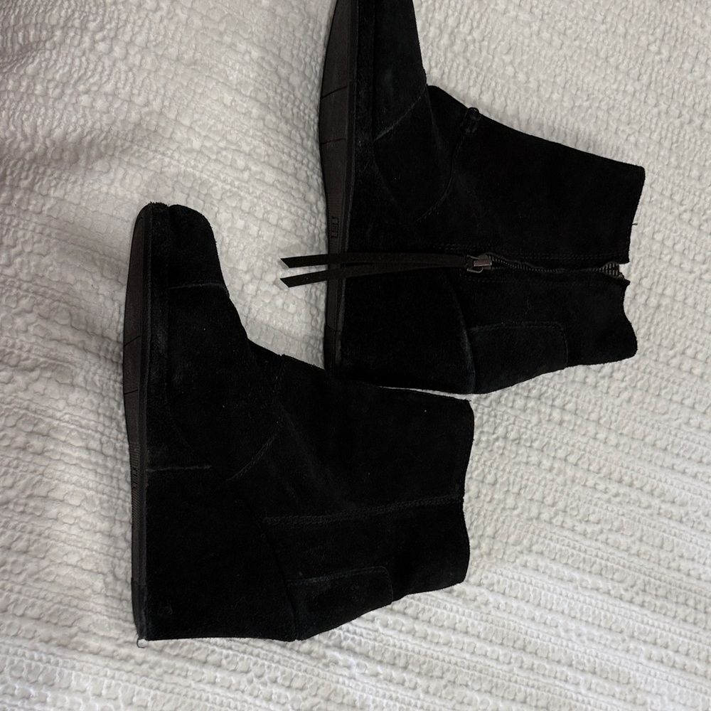 Toms Black Ankle Booties